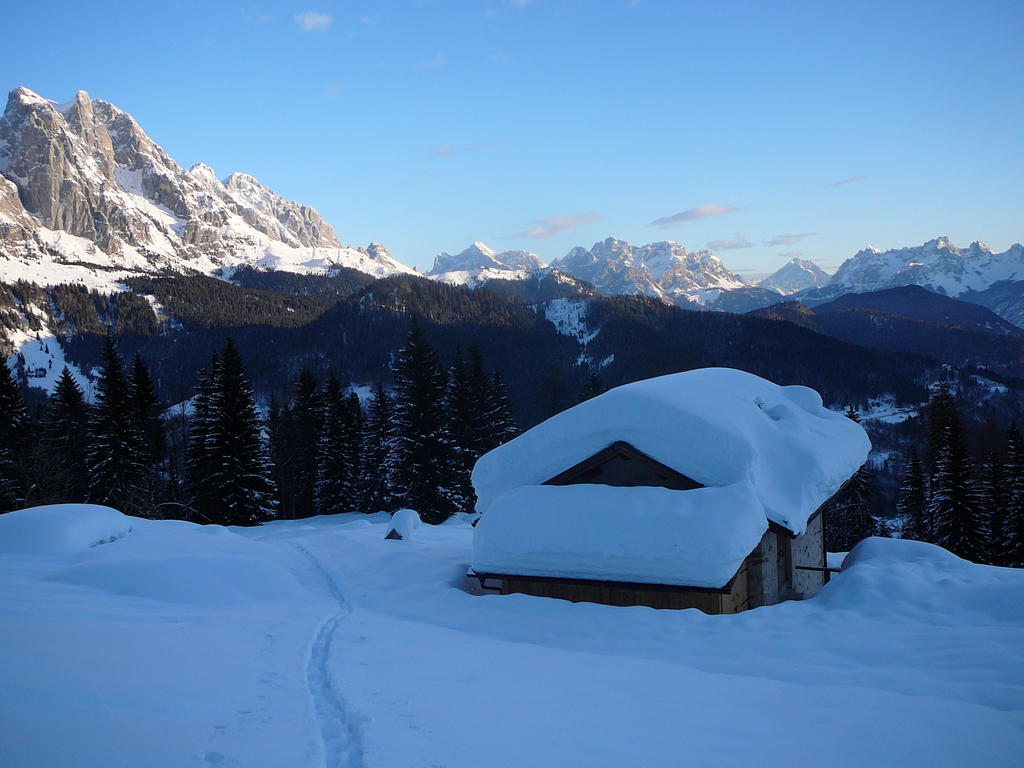 Hotel Chalet Giasenei Sagron Mis ภายนอก รูปภาพ