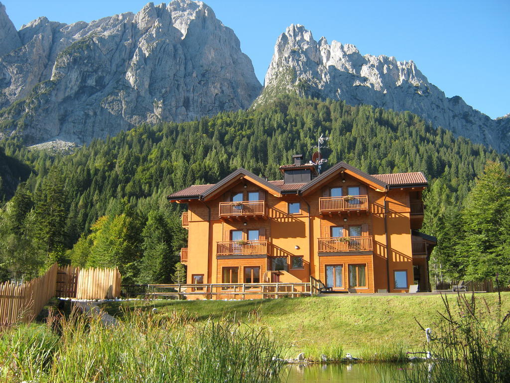 Hotel Chalet Giasenei Sagron Mis ภายนอก รูปภาพ