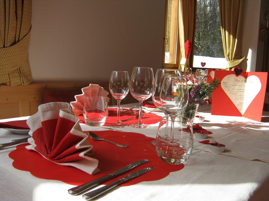 Hotel Chalet Giasenei Sagron Mis ภายนอก รูปภาพ