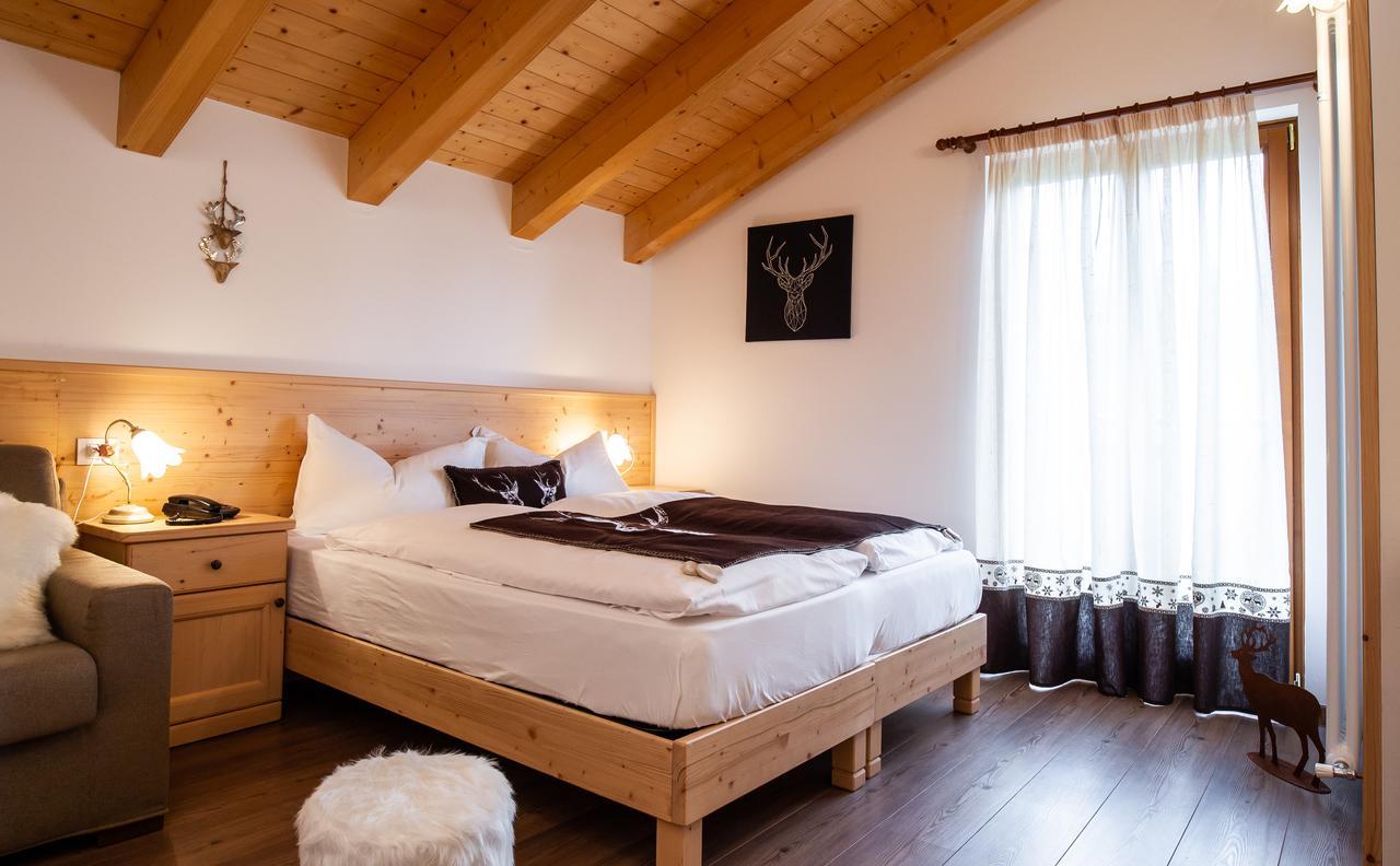 Hotel Chalet Giasenei Sagron Mis ภายนอก รูปภาพ