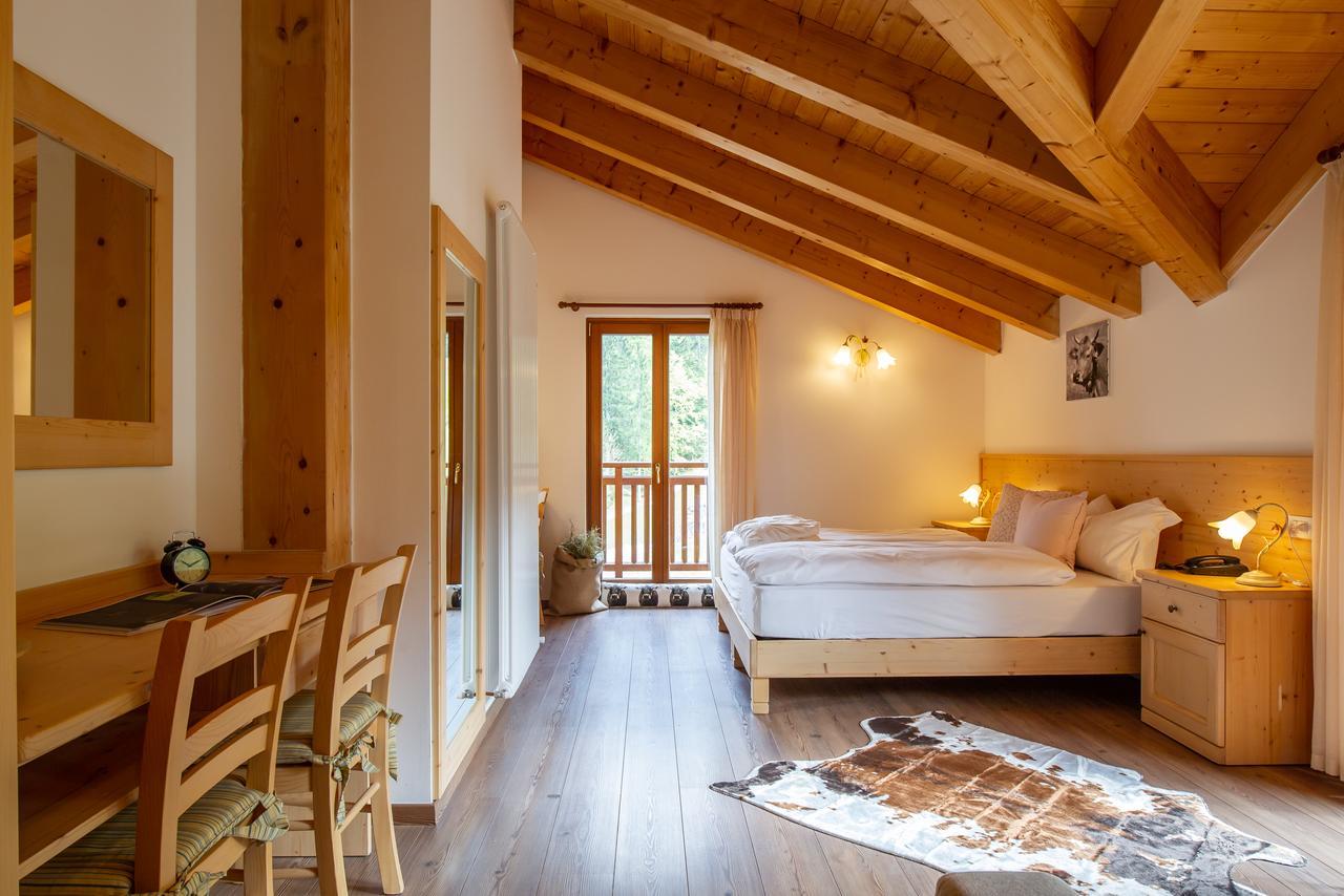 Hotel Chalet Giasenei Sagron Mis ภายนอก รูปภาพ