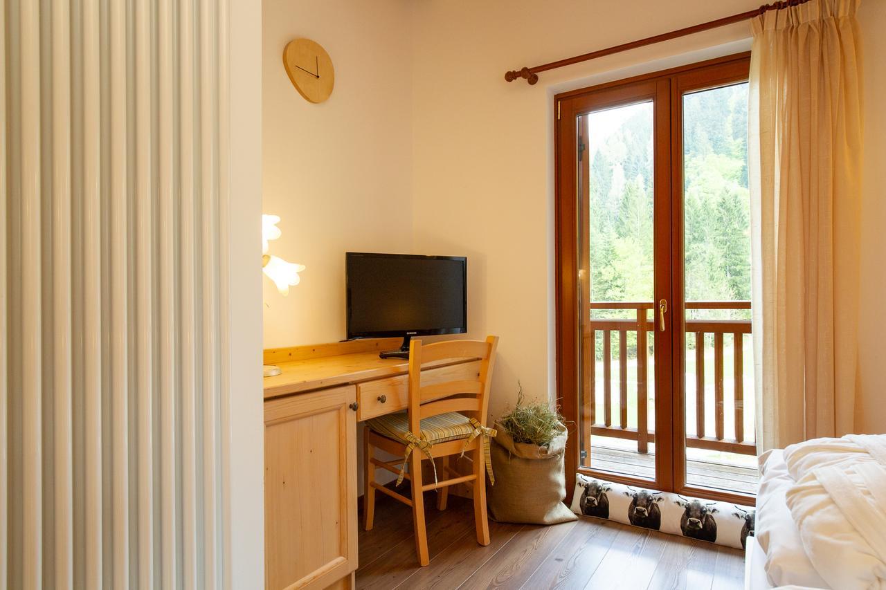 Hotel Chalet Giasenei Sagron Mis ภายนอก รูปภาพ