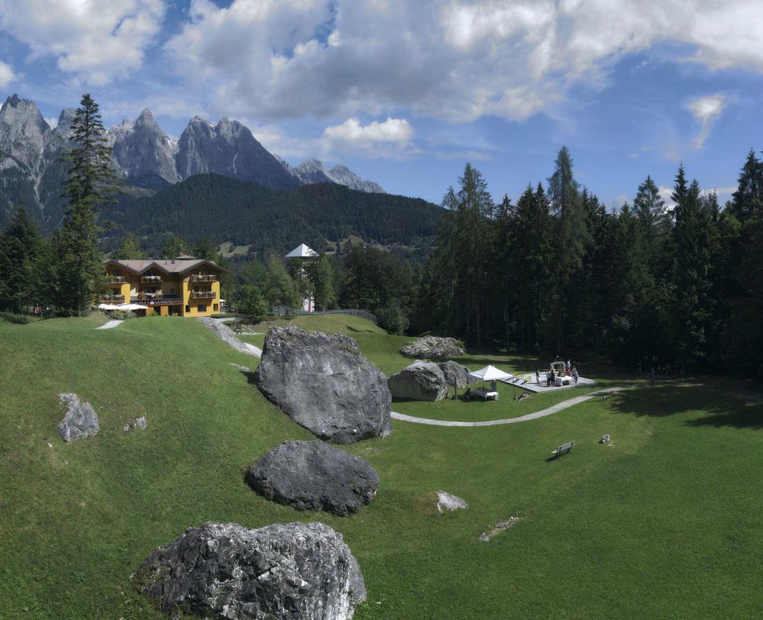 Hotel Chalet Giasenei Sagron Mis ภายนอก รูปภาพ